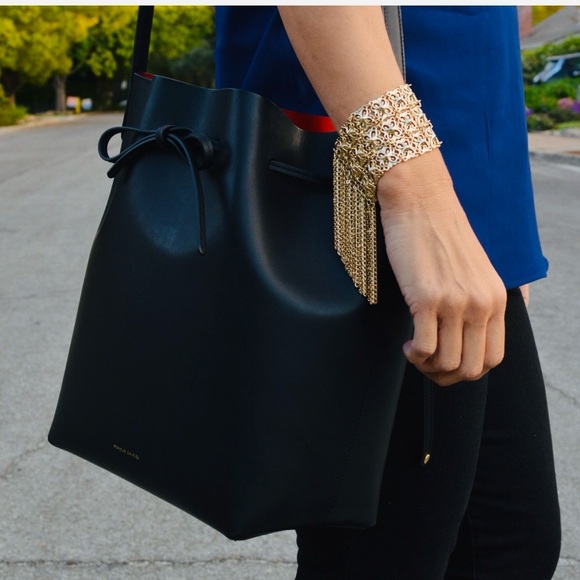 Gorgeous gold ‘Iris’ bracelet by Kendra Scott! - Picture 2 of 7